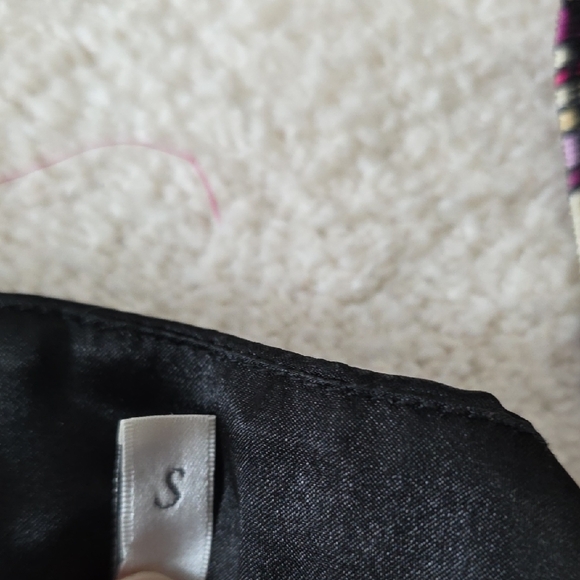 Women's Paisley Puff Sleeve Top - Picture 4 of 4